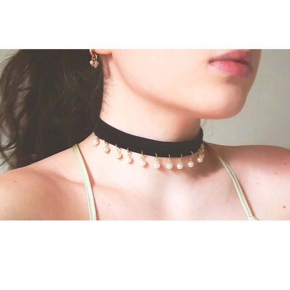 Pearl Choker